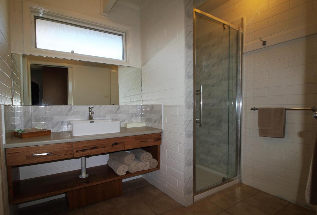 Cobram Colonial Motor Inn 외부 사진