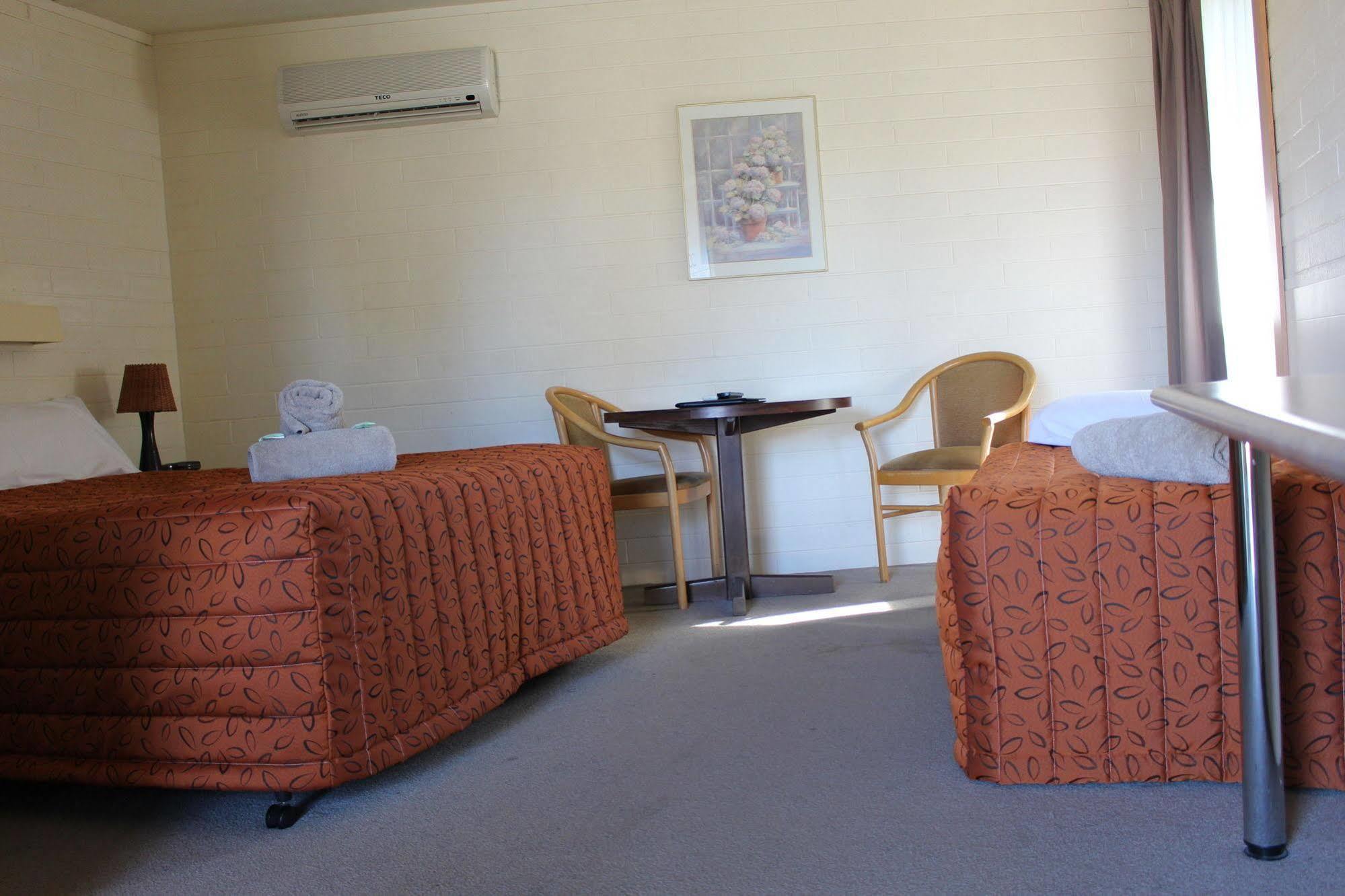 Cobram Colonial Motor Inn 외부 사진